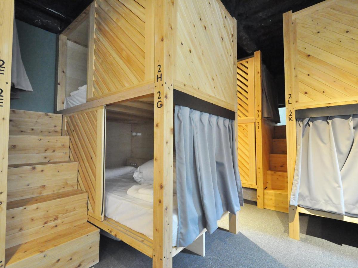 Guest house Singai